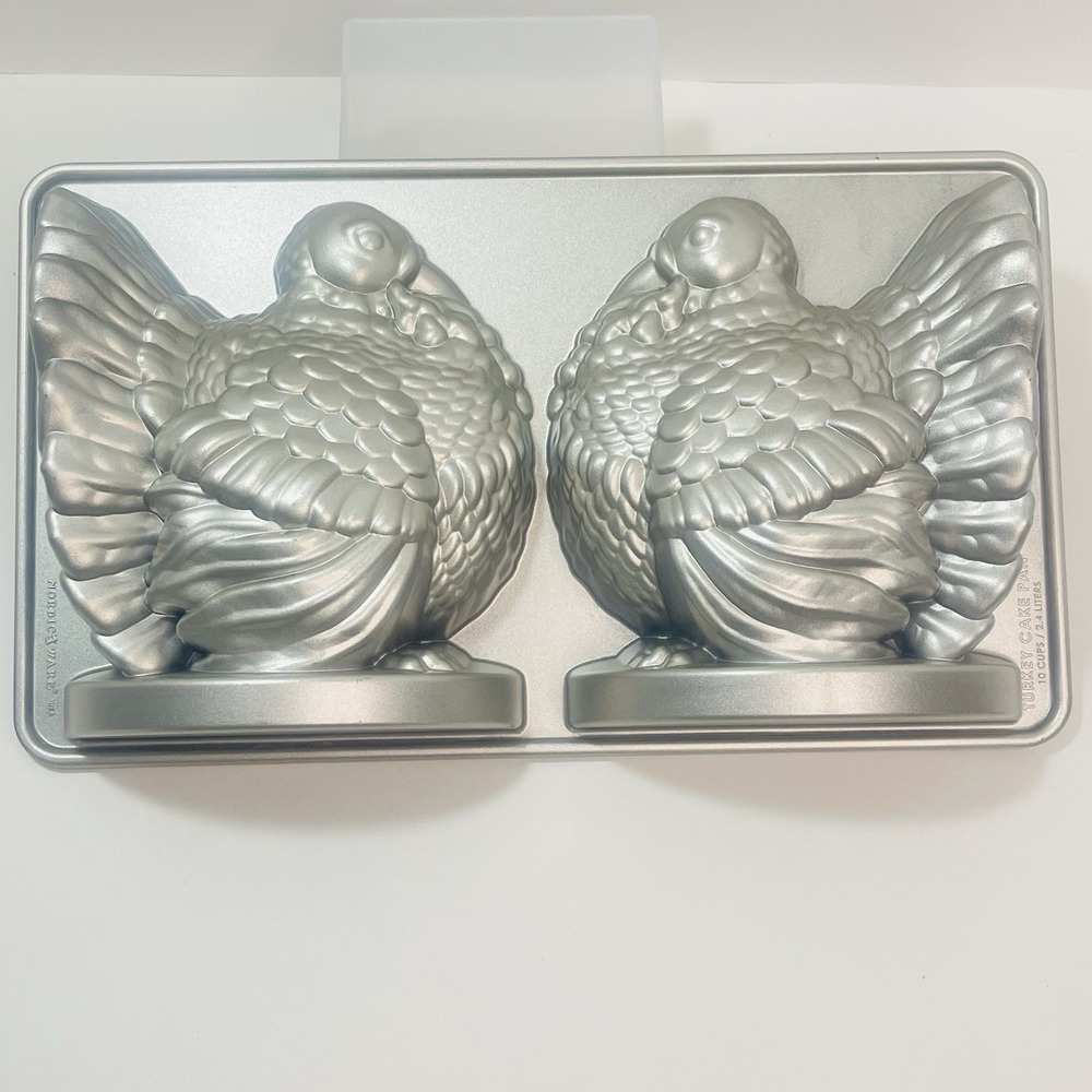 Nordic Ware Classic Turkey Thanksgiving Double Turkey Cake Pan